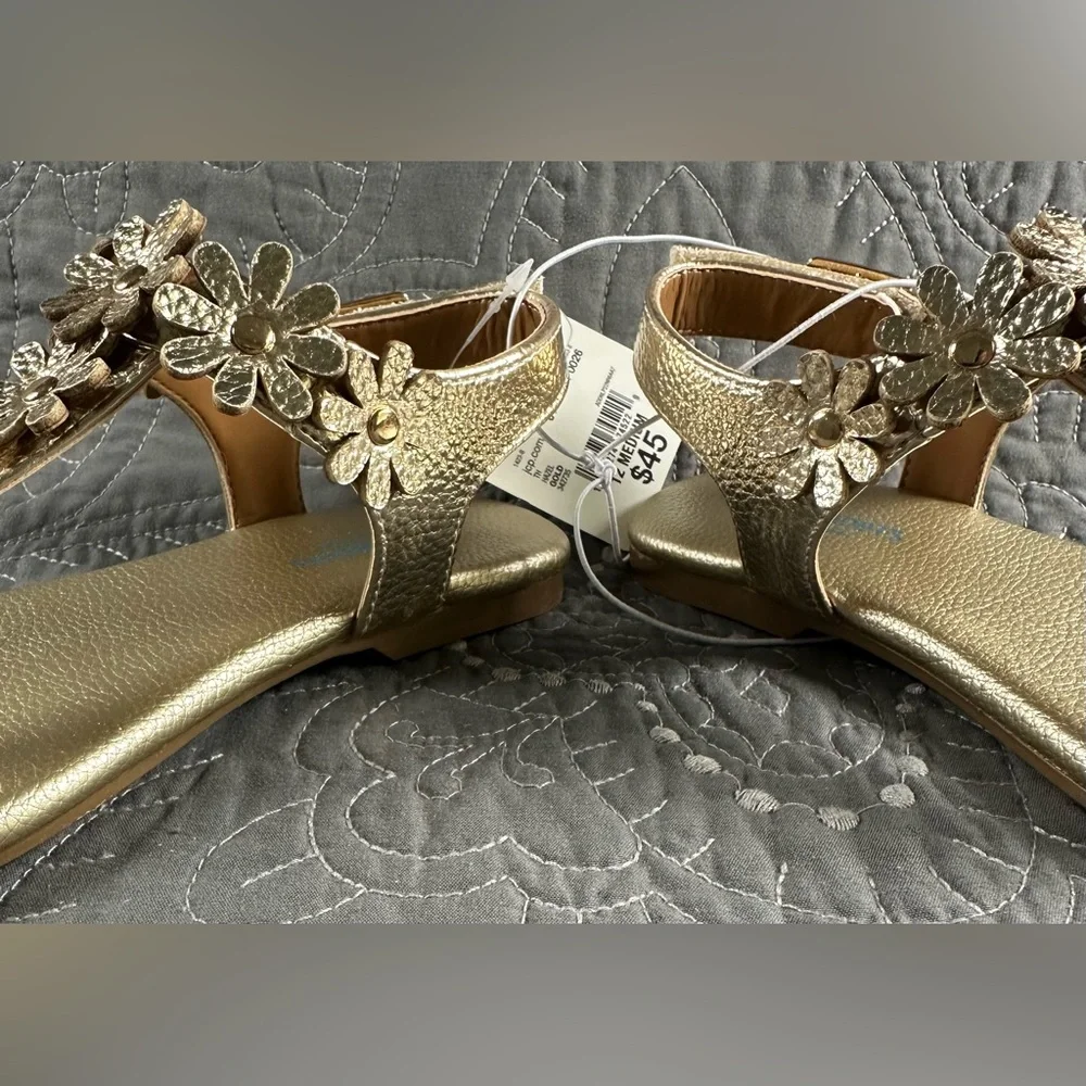 Thereabouts Big Girls Gold Hazel Adjustable Strap Flat Sandals NWT Big Girls 5